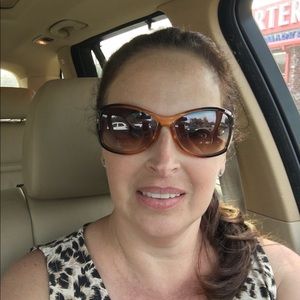 Meet your Posher, Darrelyn